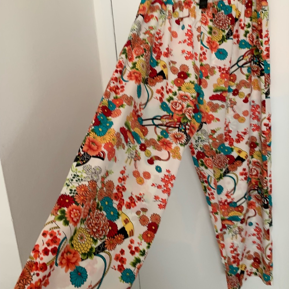 Susan Lucci colorful pull on pants sized 1X.